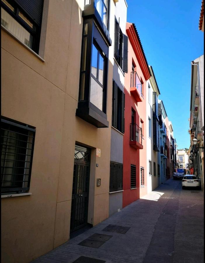 Stylish Apartment In The Heart Of Malaga With Pool Bagian luar foto