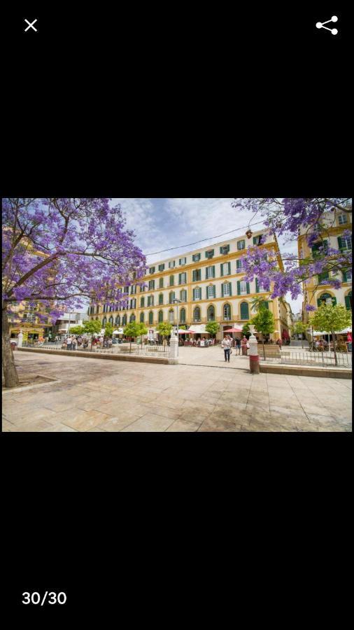 Stylish Apartment In The Heart Of Malaga With Pool Bagian luar foto
